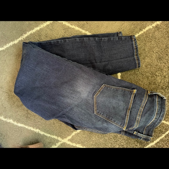 Universal Thread Jeans - Picture 2 of 2